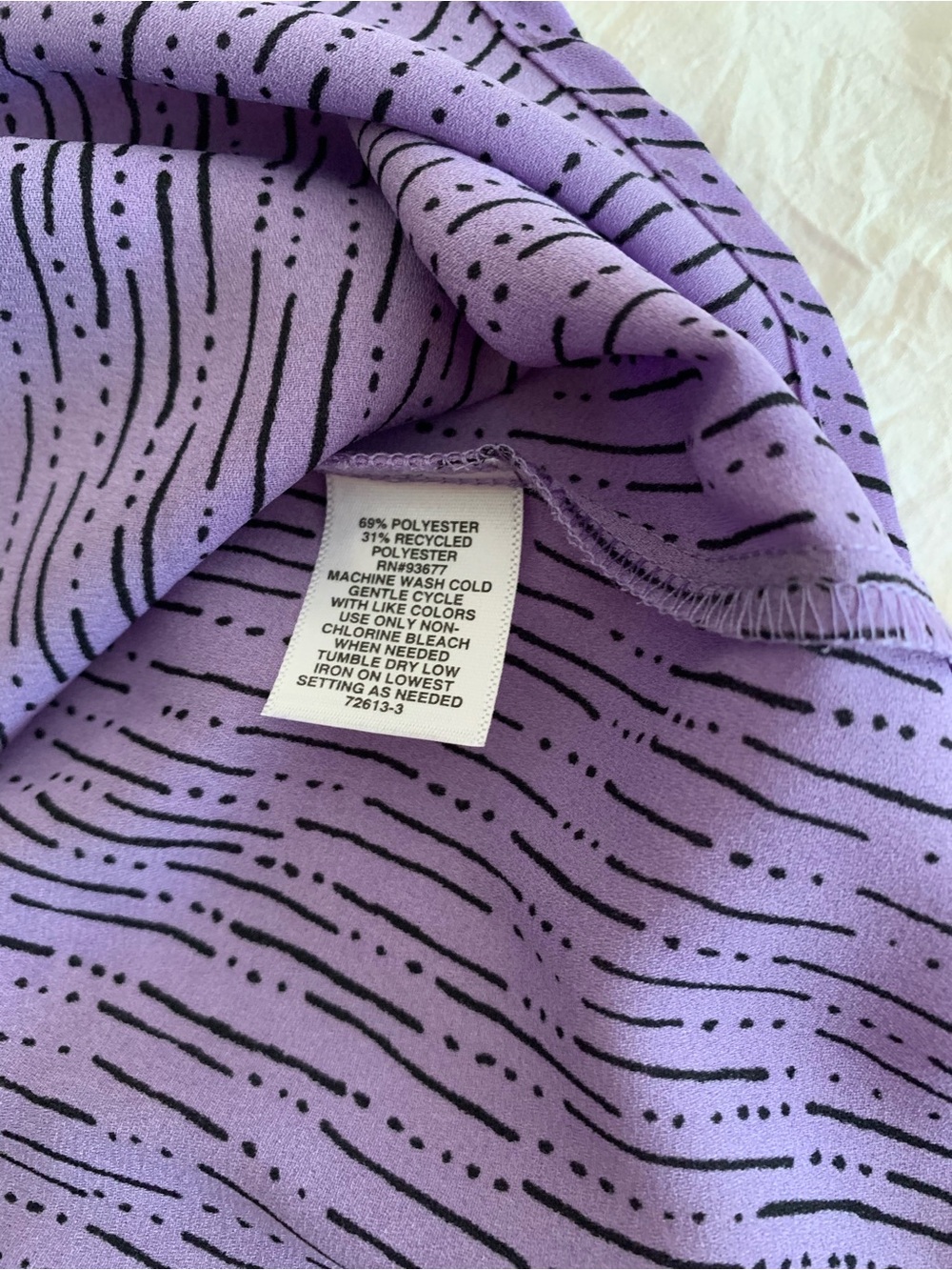 Liz Claiborne Womens Purple Ruffle Sleeve V-Neck Blouse Dash Print Size S - Picture 5 of 8